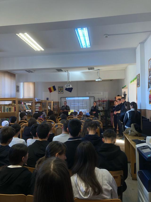 „Tăcerea e tot violență. Vocea ta e soluția.” – Campanie de prevenire a violenței la Liceul Tehnologic „Iorgu Vârnav Liteanu” din Liteni