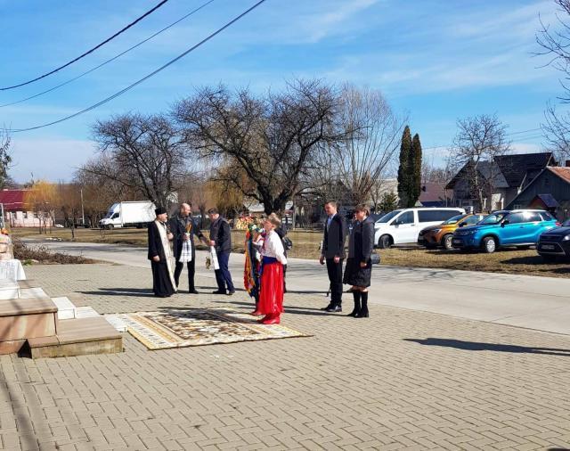 Ucrainenii bucovineni din România şi Ucraina au celebrat la Negostina 211 ani de la naşterea lui Taras Şevcenko