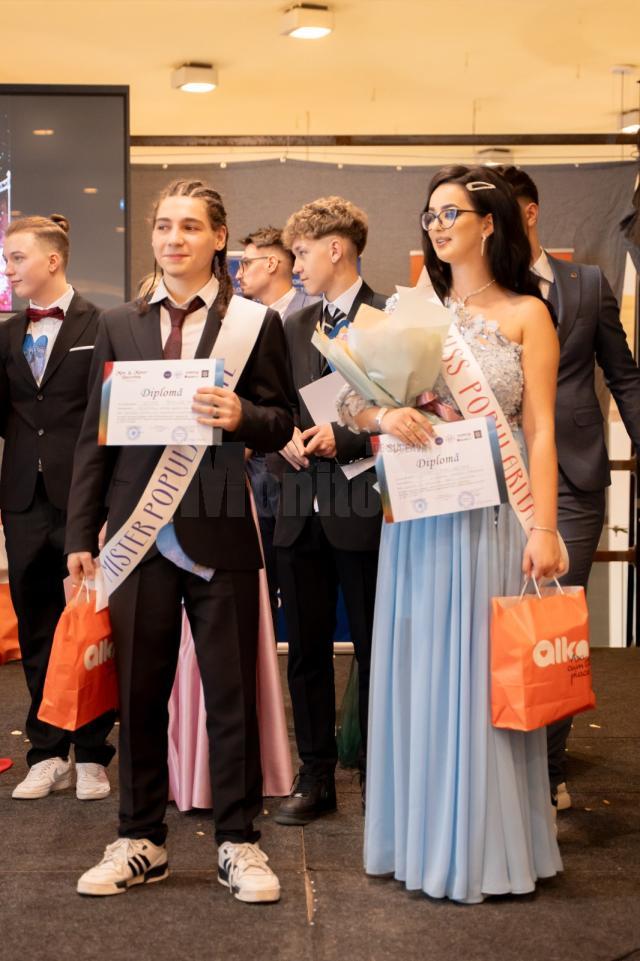 Concursul „Miss & Mister Bucovina”, ediția a XI-a, desfășurat la Iulius Mall, și-a desemnat câștigătorii