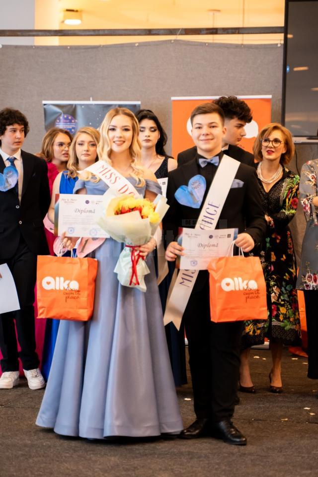 Concursul „Miss & Mister Bucovina”, ediția a XI-a, desfășurat la Iulius Mall, și-a desemnat câștigătorii