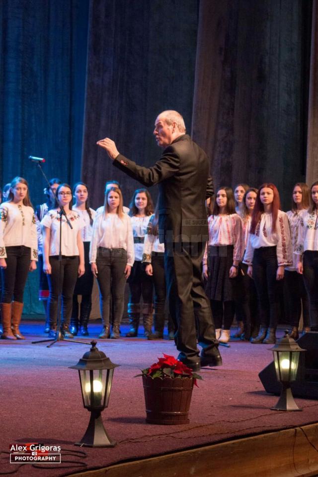 Cor dirijat de prof. Marian Palade