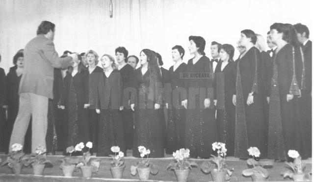 Cor dirijat de prof. Marian Palade