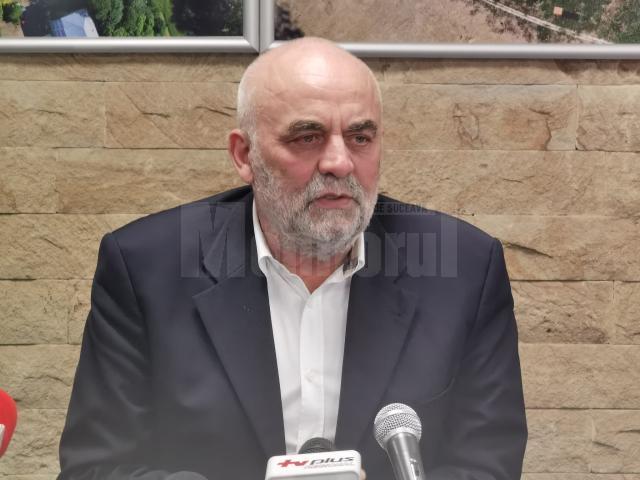 Rîmbu le cere angajaților primăriei viteză de acțiune „pe kerosen” pentru a „scoate Suceava din mâl”