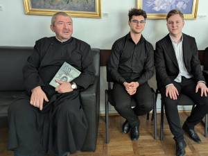 Octavia Lupu Morariu și Eugen Dimitriu, elogiați la Biblioteca Bucovinei, într-un cadru literar festiv