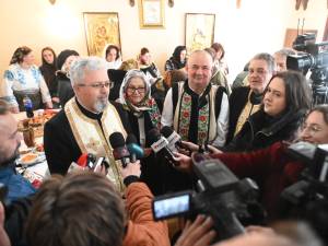 Organizatorii festivalului de la adâncata au mulțumit gospodinelor pentru implicare