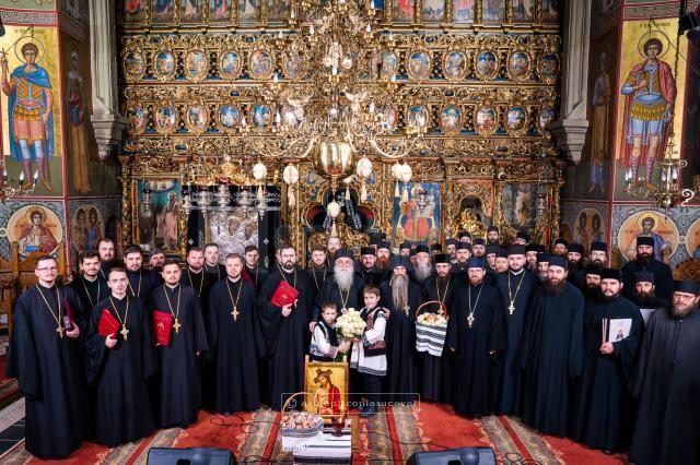 A treia ediție a Concertului prepascal „Ofrandă Iubirii Răstignite” a avut loc la Mănăstirea Putna