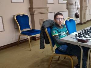 Tânăr șahist sucevean, pe prima poziție la Campionatul Moldova Chess Open