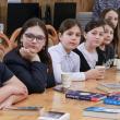 „Un ceai, o carte, o prăjitură” – O întâlnire literară la Liceul Tehnologic „Iorgu Vârnav Liteanu” din Liteni