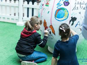 Pictură pe ouă gigant, întâlniri cu Rilă Iepurilă și premii atractive, la Shopping City Suceava