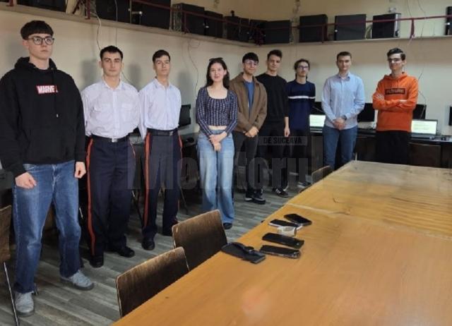 Suceava participă cu șapte elevi la Olimpiada de Informatică Aplicată