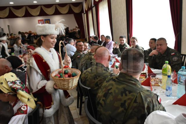 Împărțirea cu oul sfințit, o tradiție veche poloneză care și-a consumat un nou episod anul acesta