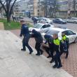 Hoții care ar fi furat 1,4 milioane de euro din casa unui notar mai stau o lună, la ...