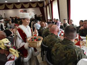 Împărțirea cu oul sfințit, o tradiție veche poloneză care și-a consumat un nou episod anul acesta