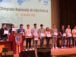 Elevi suceveni, la Naționala de Informatică
