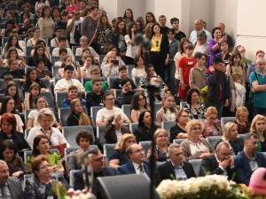 Aproape 300 de elevi și profesori, la Suceava