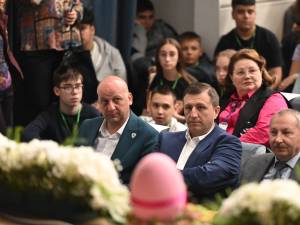 Autorități locale și județene