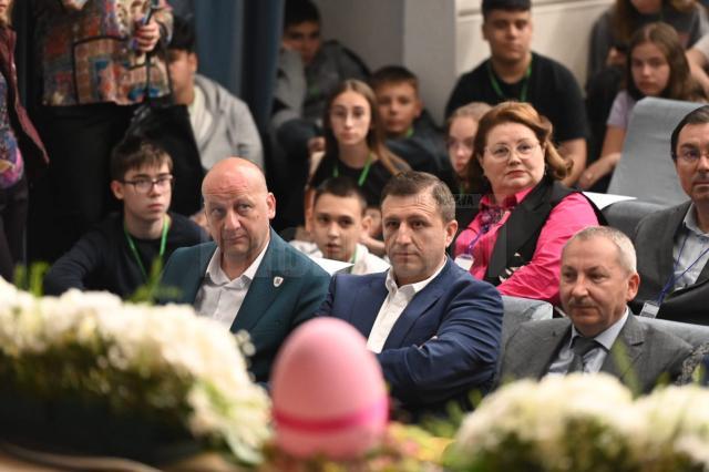 Autorități locale și județene