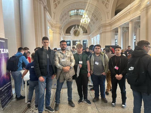 Elevi suceveni, la Naționala de Informatică