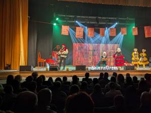 Spectacolul „Bărbierul din Sevilla”, cu „Ambasadorii” din București