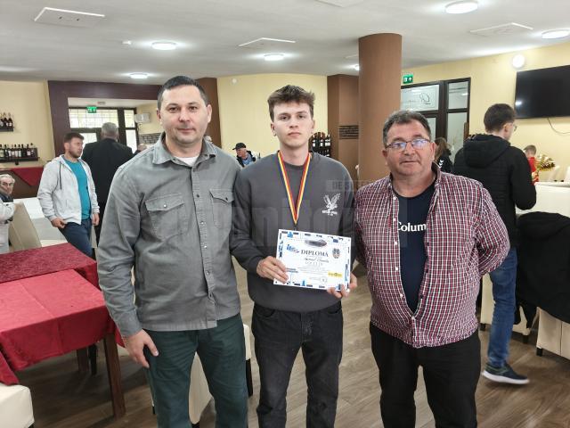 Rezultat deosebit pentru un elev sucevean, la un concurs de șah desfășurat la Bacău