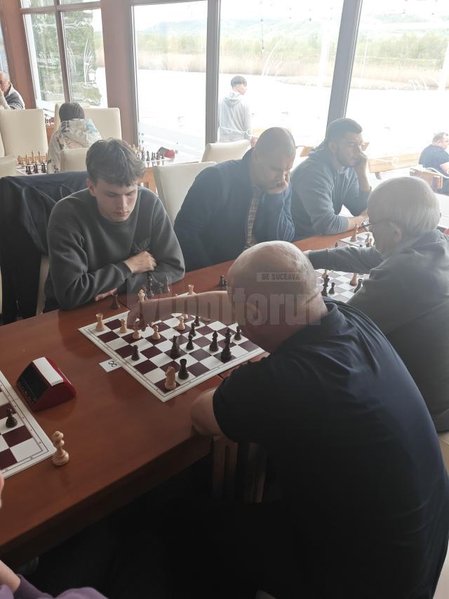 Rezultat deosebit pentru un elev sucevean, la un concurs de șah desfășurat la Bacău