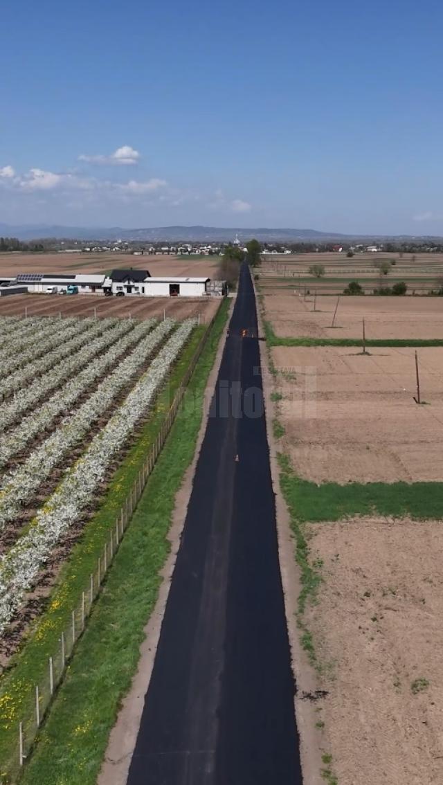 Drumul dintre Cornu Luncii și Sasca Mică a fost asfaltat pe un tronson de 2.5 kilometri