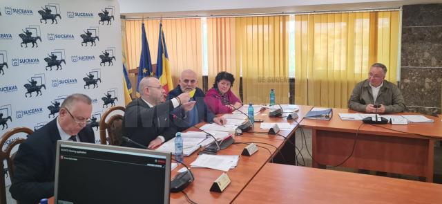 Cartonaș galben, ca-n fotbal, arătat de președintele de ședință în plenul Consiliului Local Suceava