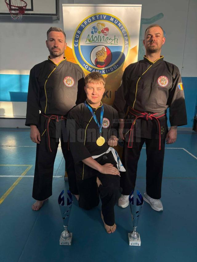Elevul caporal Robert Achiriloaie, de la Colegiul Național Militar „Ștefan cel Mare” Câmpulung