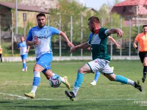 Partida de la Frumosu s-a incheiat cu victoria gazdelor. Foto Codrin Anton (FotoSportRo)