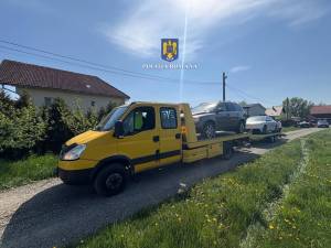 Mașini confiscate de la hoți