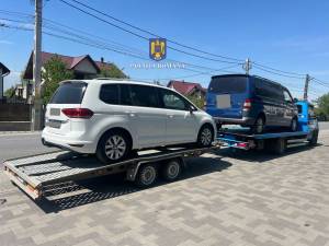 Mașini confiscate de la hoți