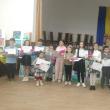 Peste 100 de copii au fost premiați în cadrul concursului ”Fii creativ, magia florilor”