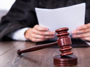 Puși în libertate, sub control judiciar