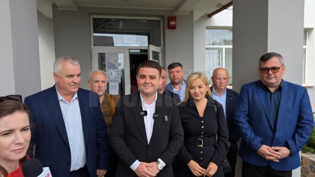 Președintele PSD Suceava, la vot alături de soție și colegi de partid