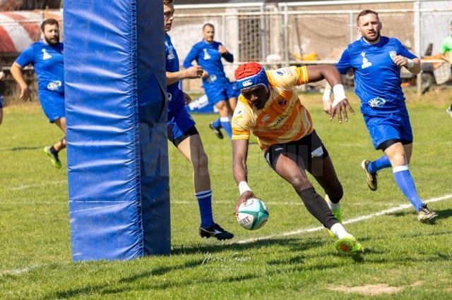 Humorenii au învins clar echipa din Petroșani și își confirmă statutul de echipă puternică în acest an