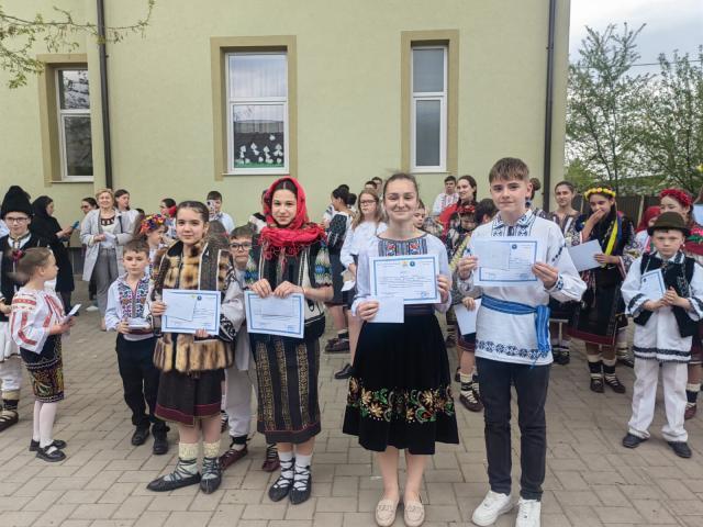 Concursul de recitare a poeziei ucrainene, etapa județeană, și-a desemnat câștigătorii