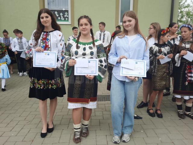 Concursul de recitare a poeziei ucrainene, etapa județeană, și-a desemnat câștigătorii