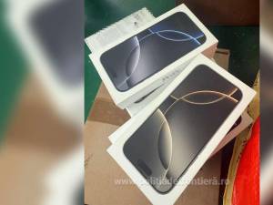 Aproape 800 de unelte electrice și produse electronice, descoperite în mașina unui ucrainean