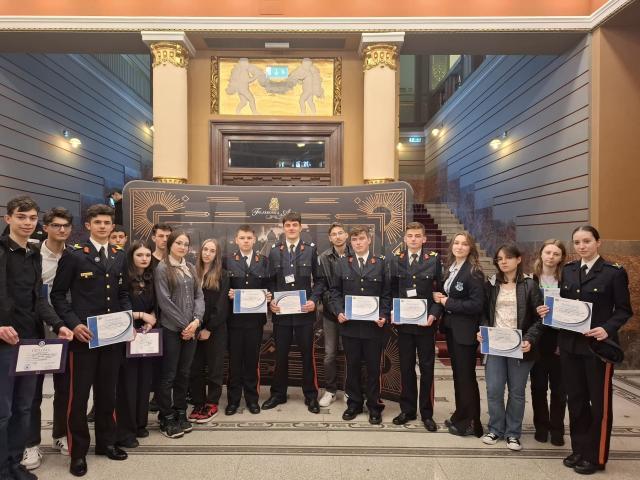 Mențiuni și premii speciale pentru lotul sucevean, la Naționala de geografie