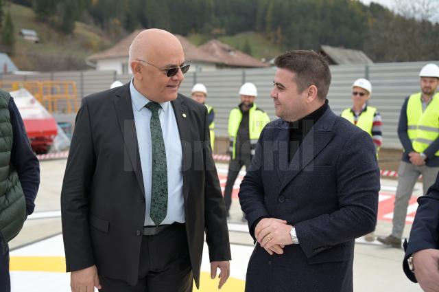 Dr. Raed Arafat afirmă că baza medicală cu elicopter SMURD de la Câmpulung Moldovenesc va fi operațională în maximum o lună