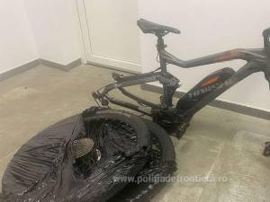 Bicicletă în valoare de 20.000 de lei, furată din Germania, găsită în mașina unui ucrainean