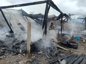 Un incendiu a cuprins o gospodărie din satul Costișa
