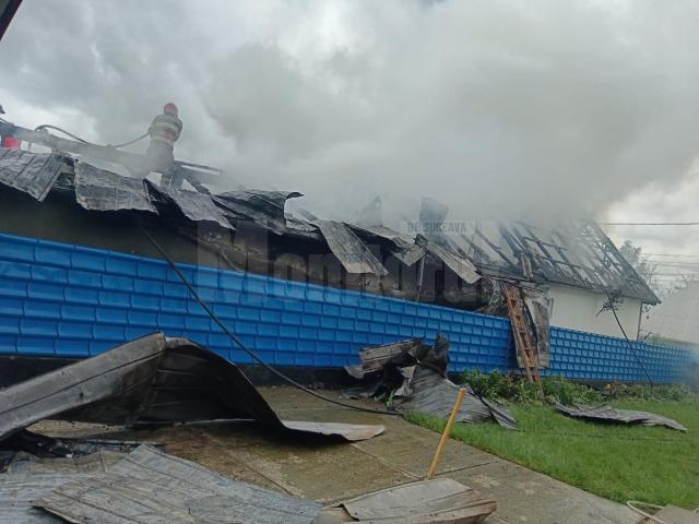 Un incendiu a cuprins o gospodărie din satul Costișa
