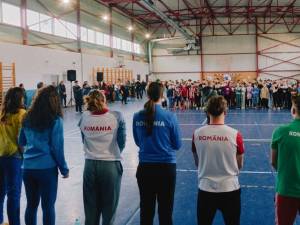 Copiii din Tara Dornelor s-au intalnit cu mari campioni ai Romaniei