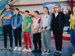 Copiii din Tara Dornelor s-au intalnit cu mari campioni ai Romaniei