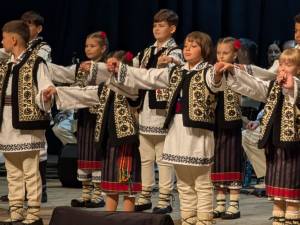 Caravana „10 pentru folclor”, vineri, 9 mai 2025, de Ziua Europei, la Casa de Cultură a Sindicatelor Suceava