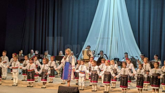 Caravana „10 pentru folclor”, vineri, 9 mai 2025, de Ziua Europei, la Casa de Cultură a Sindicatelor Suceava