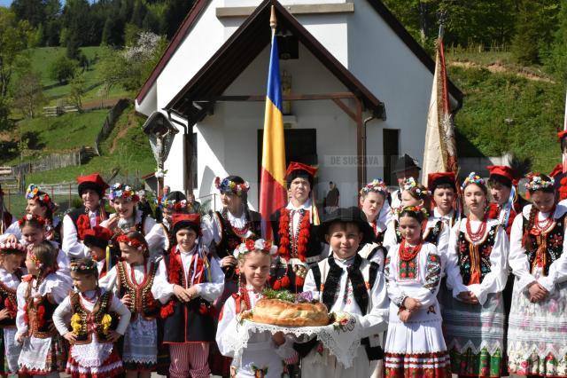 Polonezii din Bucovina s-au reunit sâmbătă la Poiana Micului