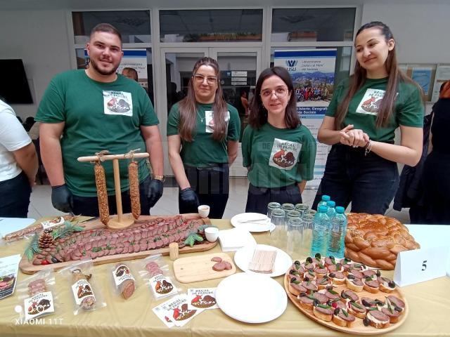 Echipa câștigătoare a premiului II cu salamul emulsionat de vânat Regal de Pădure