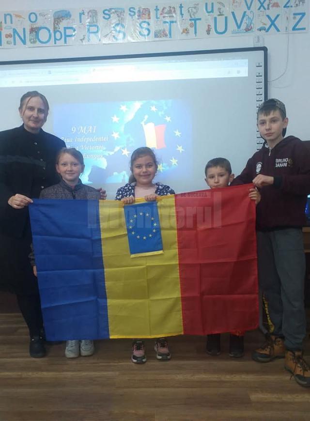 Liceul Tehnologic „Iorgu Vârnav Liteanu” din Liteni a celebrat Ziua Europei și 20 de ani de eTwinning